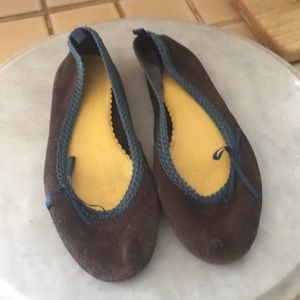 Gap shoes Size 7 made in Brazil